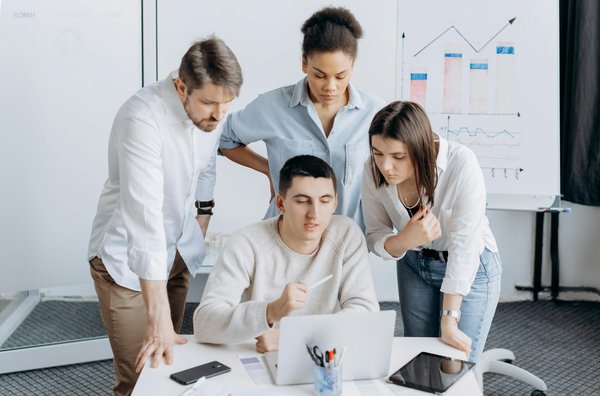 Unlocking last-mile delivery success: innovative strategies for boosting e-commerce efficiency in the uk